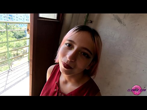 ❤️ Sinipsip ng Sensual ng Mag-aaral ang Isang Estranghero sa Outback - Cum On His Face ️❌ Porno sa amin